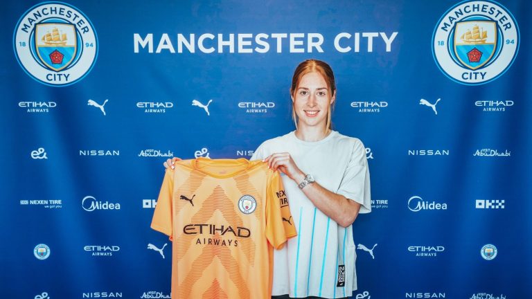 Man City Women sign goalkeeper Sandy MacIver from Everton Women | Transfer Centre News