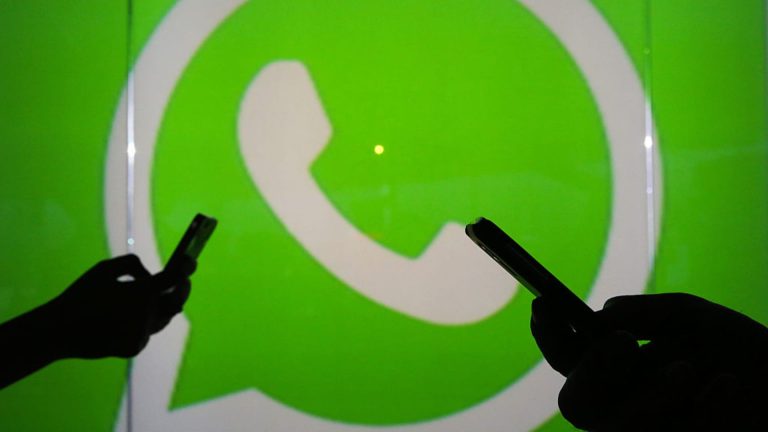 WhatsApp will soon let you slip out of group chats undetected