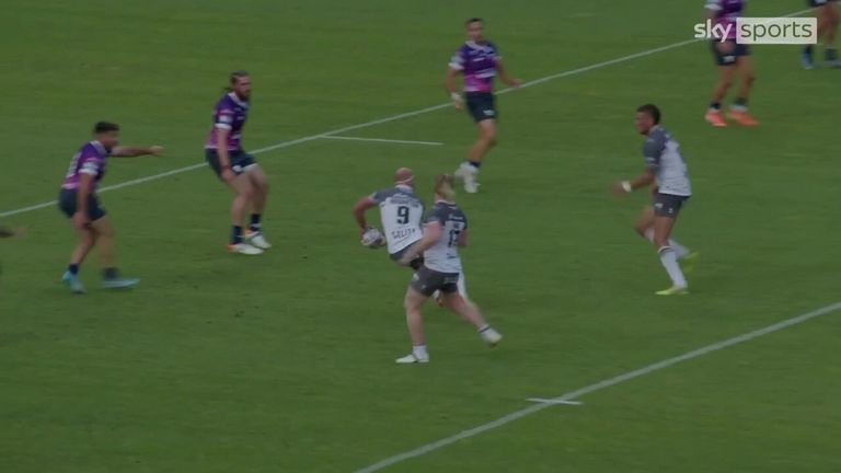 The best of the action from the Betfred Super League clash between Toulouse Olympique and Hull FC