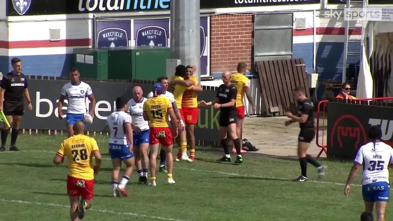 Highlights of the Betfred Super League match between Wakefield Trinity and Catalans Dragons.