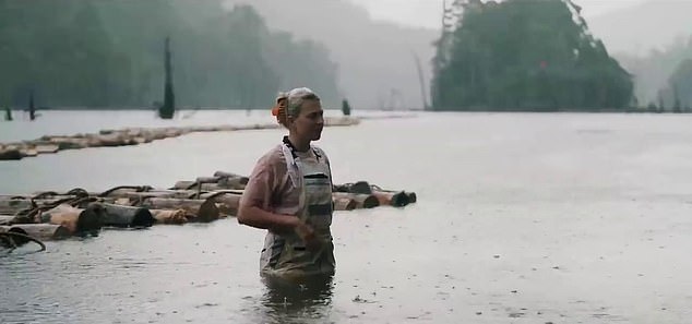 Using only primitive tools and wooden logs for building materials, the participants must battle the elements in order to complete their goal