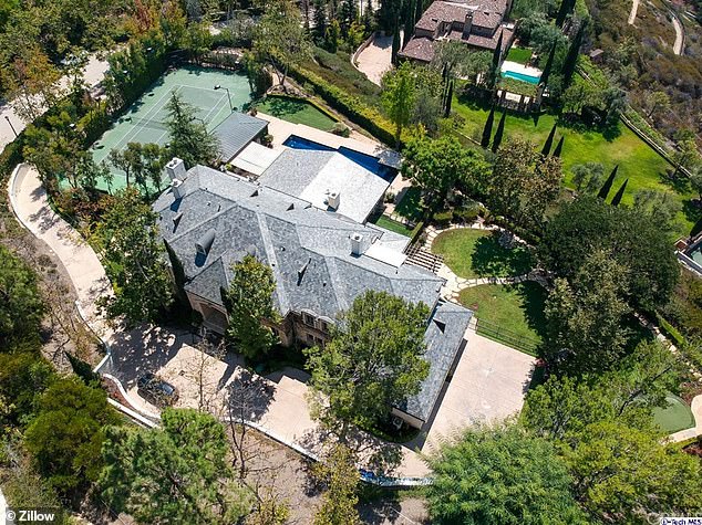 The more than $8 million home was one of the few luxuries the couples indulged in. They also splurged on luxury items, including cars, jewelry, art, handbags, and bars of gold and silver