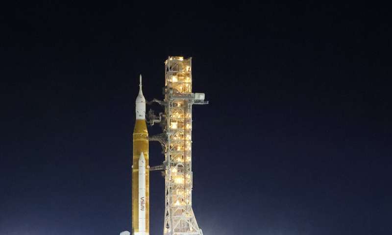 NASA's moon rocket moved to launch pad for 1st test flight