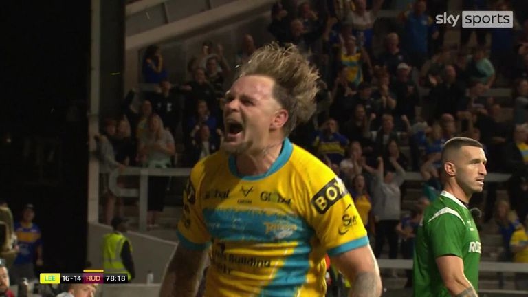 Blake Austin scores a late winner for Leeds Rhinos as they beat the Huddersfield Giants 18-14 at Headingley.