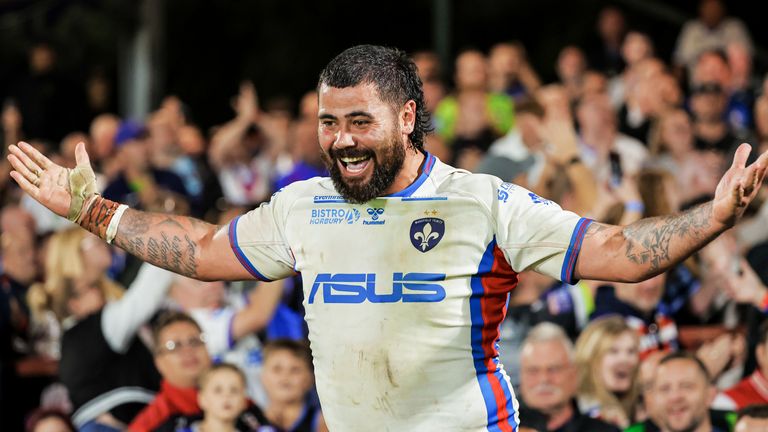 Wakefield&#8217;s David Fifita celebrates with the fans at the end of his last home game for the club