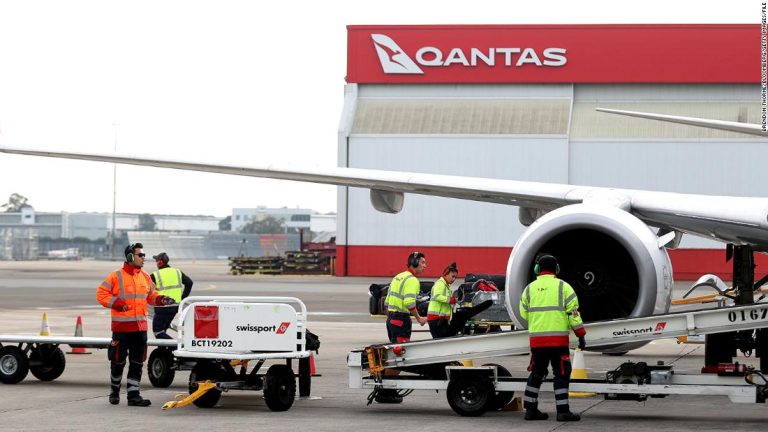 Qantas asks senior executives to temporarily help as airport baggage handlers