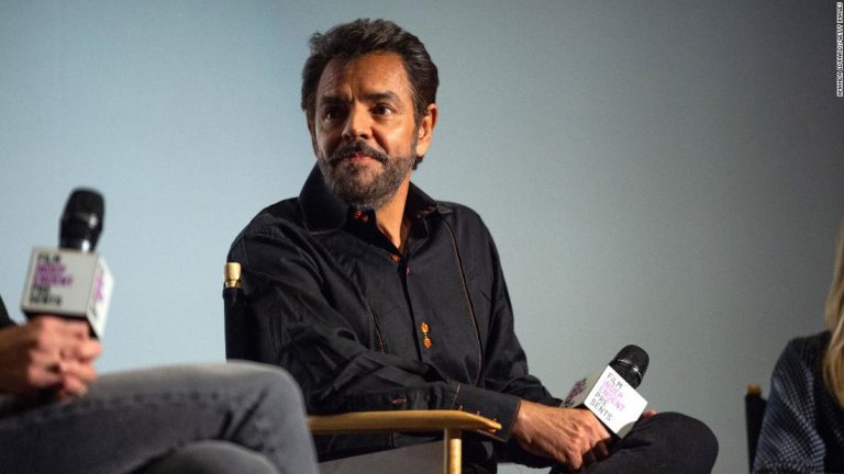 Eugenio Derbez injured in accident, according to his wife