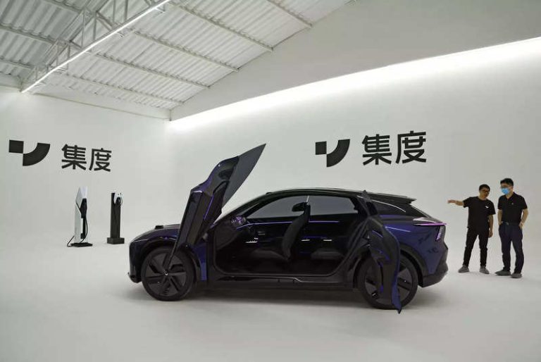 Baidu EV unit Jidu to deliver 800,000 'robot' cars in 2028, says Jidu chief executive