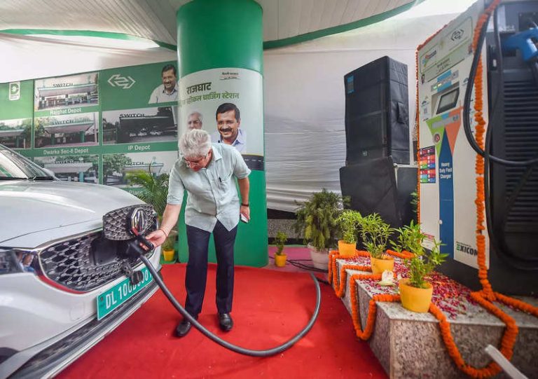 Delhi Transport Minister aims to have one EV charging station within a 3-km range