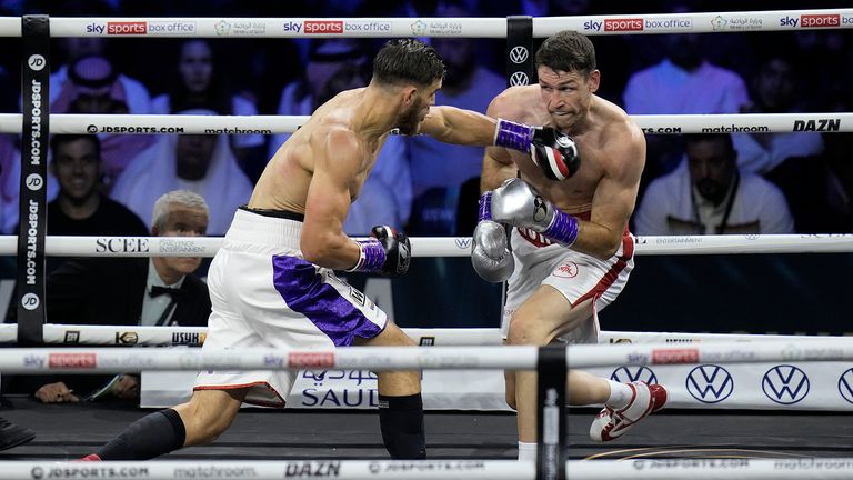 Callum Smith KOs Mathieu Bauderlique with huge hook! | Video | Watch TV Show