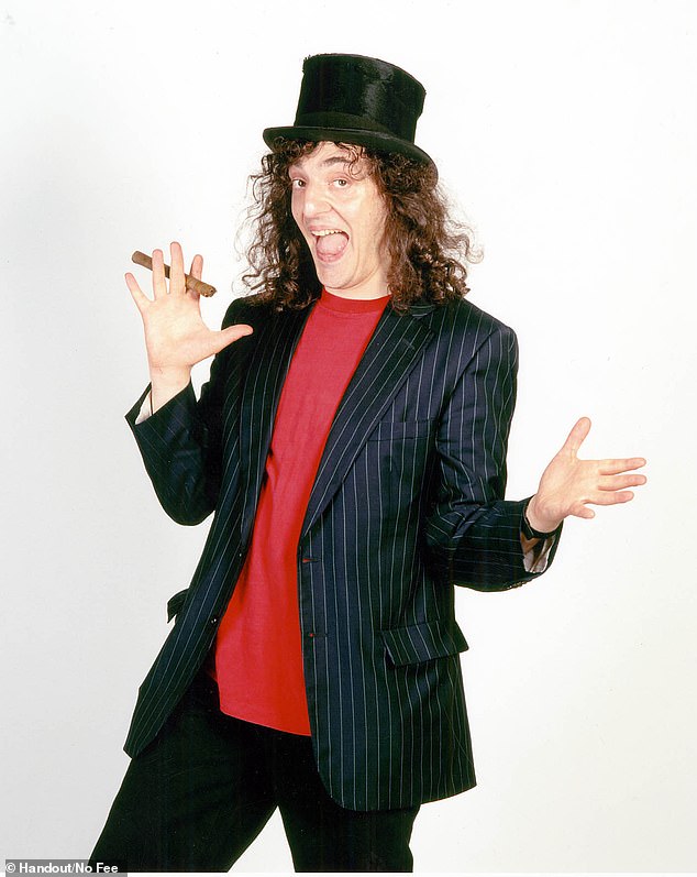 Controversial comedian Jerry Sadowitz’s Edinburgh Fringe show is CANCELLED by venue bosses