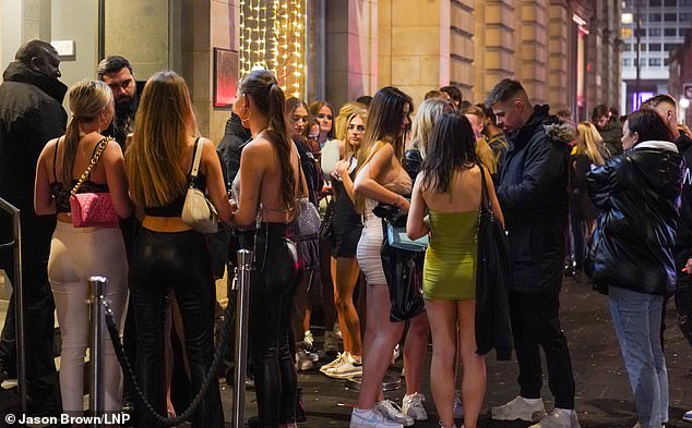 Covid leaves just 1,130 nightclubs in Britain sparking pleas for the Government to save the industry