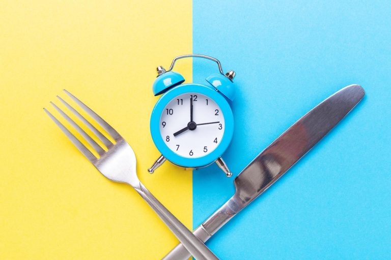 8 Ways to Curb Cravings During Intermittent Fasting