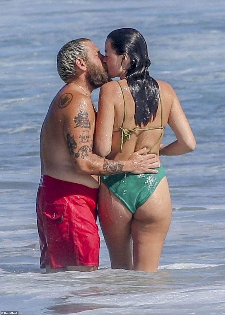 Jonah Hill kisses mystery brunette during beach day in Malibu