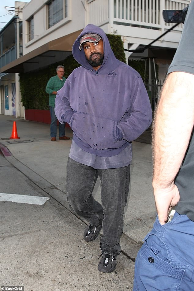 Kanye West keeps it low-key for dinner at celebrity hotspot in Santa Monica