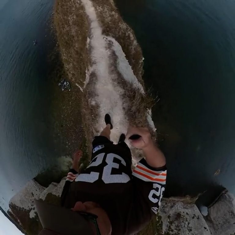 Man attempts the ‘walk of death’ in Dorset in just his trainers before he bottles it