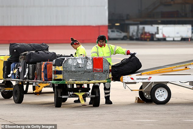 Qantas is now asking senior executives to work as baggage handlers