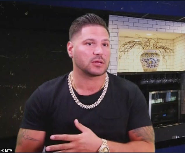 Ronnie OrtizMagro returns to Jersey Shore Family Vacation after