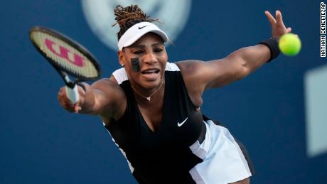 Williams won her first singles match in 430 days with victory in the first round at the Canadian Open.