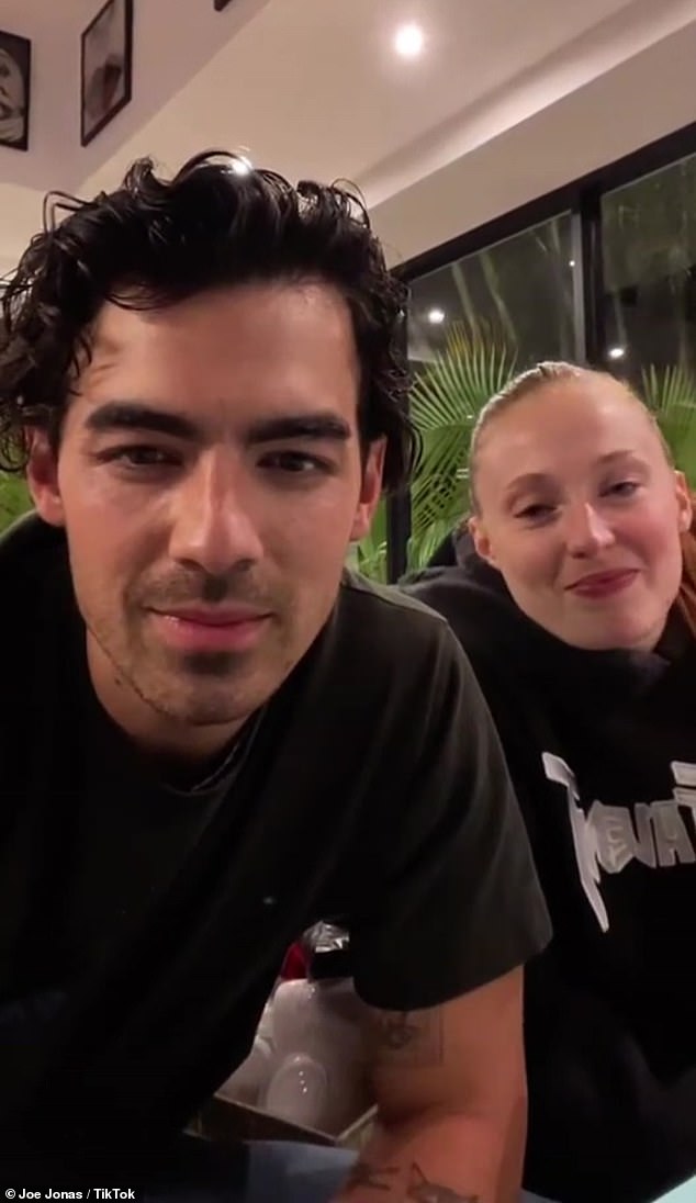 Sophie Turner reveals her favorite album by husband Joe Jonas’ ex Taylor Swift in new video