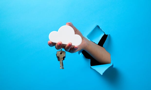 Cloud magnetic key holder