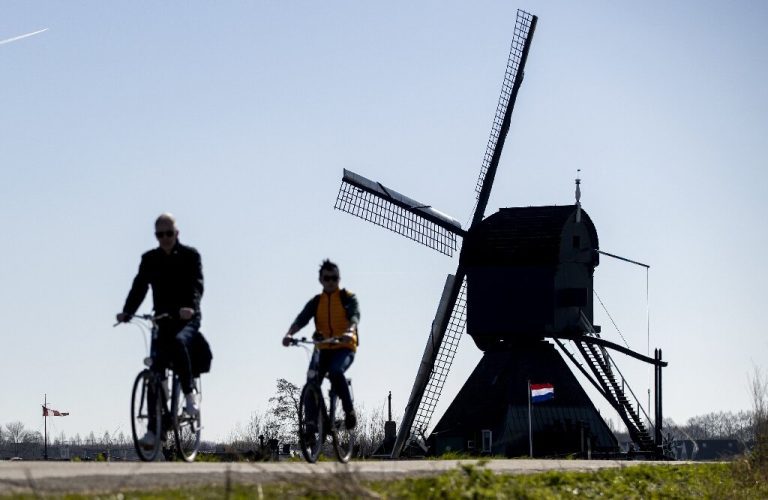 World could save 700 million metric tons of CO2 if people cycled more, study shows