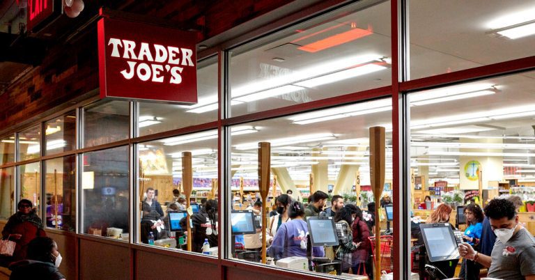 Trader Joe’s Workers Vote to Unionize at a Second Store