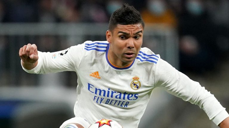 Casemiro: Manchester United confirm £70m agreement to sign Real Madrid midfielder | Football News