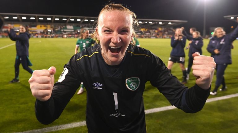 1 September 2022; Republic of Ireland goalkeeper Courtney Brosnan celebrates after the FIFA Women&#39;s World Cup 2023 qualifier match between Republic of Ireland and Finland at Tallaght Stadium in Dublin. Photo by Stephen McCarthy/Sportsfile