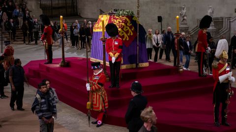 03 queen elizabeth ii farewell cnnphotos