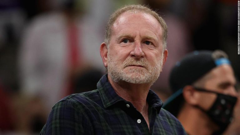 Phoenix Suns vice chairman Jahm Najafi calls on team owner Robert Sarver to resign