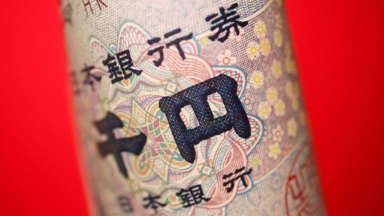 Japan intervenes to shore up yen as ‘reverse currency wars’ deepen