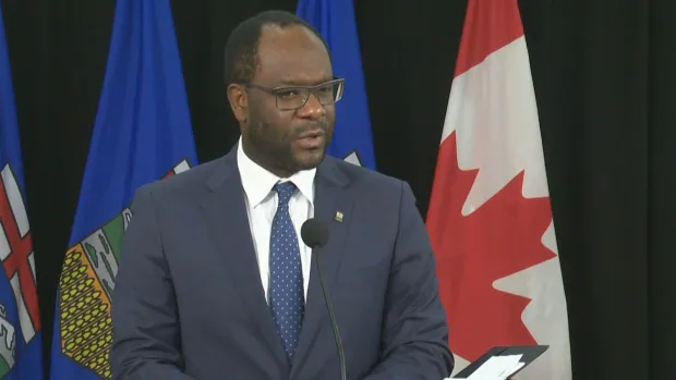 Madu thanks ‘freedom convoys’ for mobilizing against Ottawa’s ‘tyrannical’ pandemic policies