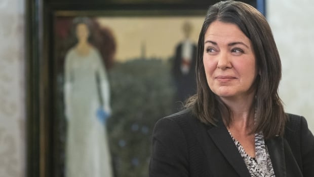 Danielle Smith’s cabinet: New doors and handles, but Jason Kenney’s frame