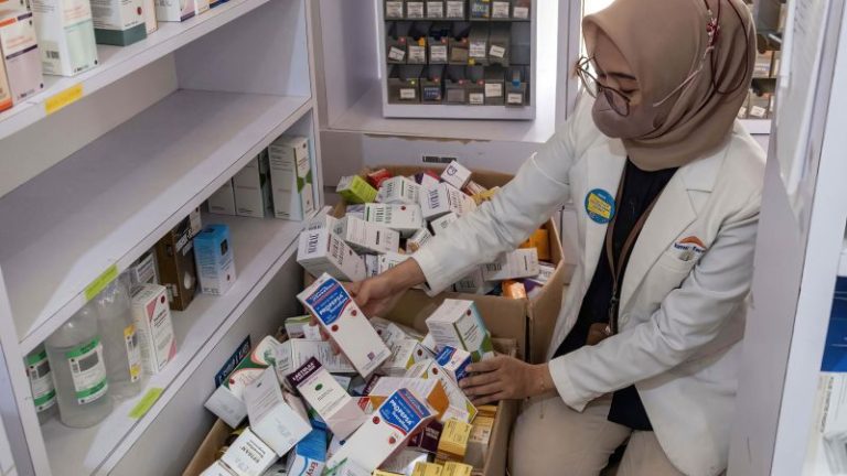 Indonesia considers prosecutions over cough syrup suspected of links to child deaths