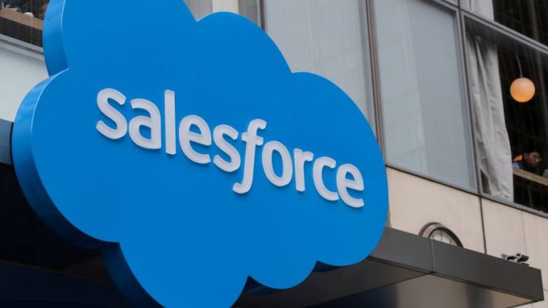 Activist Starboard urges Salesforce to lift margins after taking stake