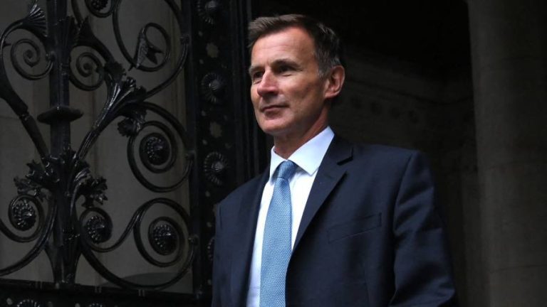 Hunt to propose ‘stealth’ income tax rise in bid to fill £40bn fiscal hole