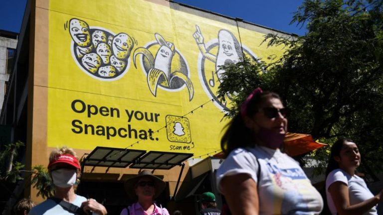 Snap’s losses widen as advertising woes continue