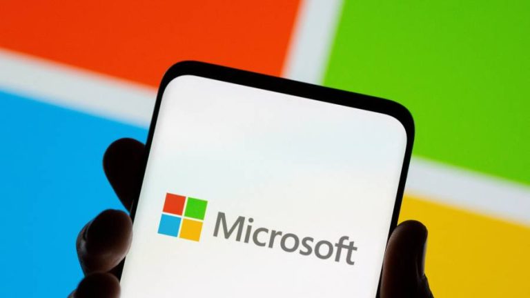 Solid cloud demand helps Microsoft offset PC market weakness