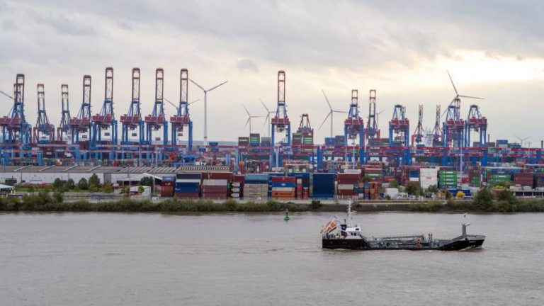 German coalition divided over sale of port terminal stake to China’s Cosco