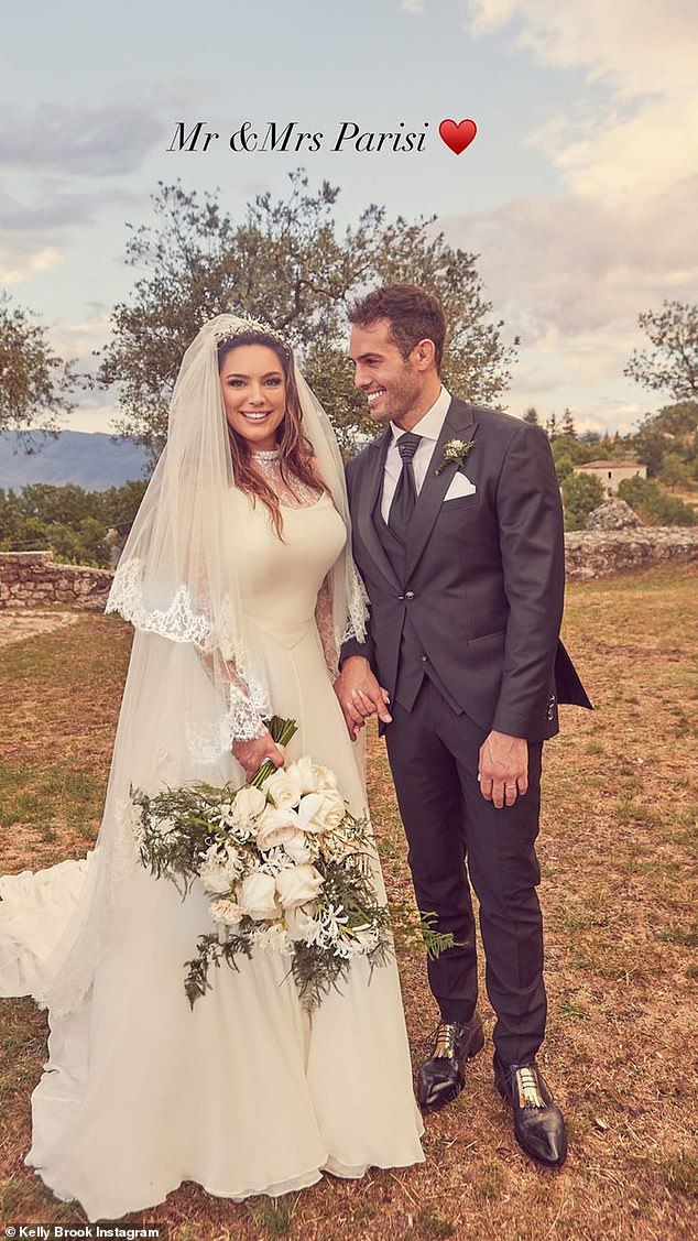 Kelly Brook shares photos from wedding to long-term boyfriend Jeremy Parisi in Civitavecchia, Italy