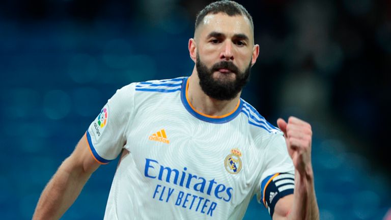 Madrid, Spain; 08.01.2022.- Real Madrid vs Valencia Football Soccer to La Liga Spain match 20 2021-2022 held at Santiago Bernabeu, Madrid. Real Madrid player Real Madrid player Karim Benzema score goal. Photo by: Juan Carlos Rojas/picture-alliance/dpa/AP Images