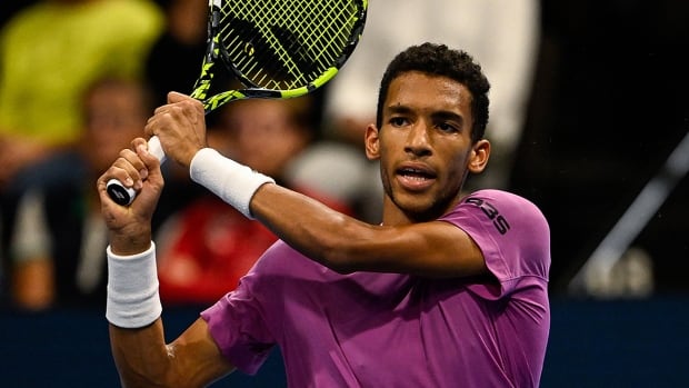 ‘Very close to perfect’: Auger-Aliassime into Swiss final, now 3-0 vs. No. 1 Alcaraz