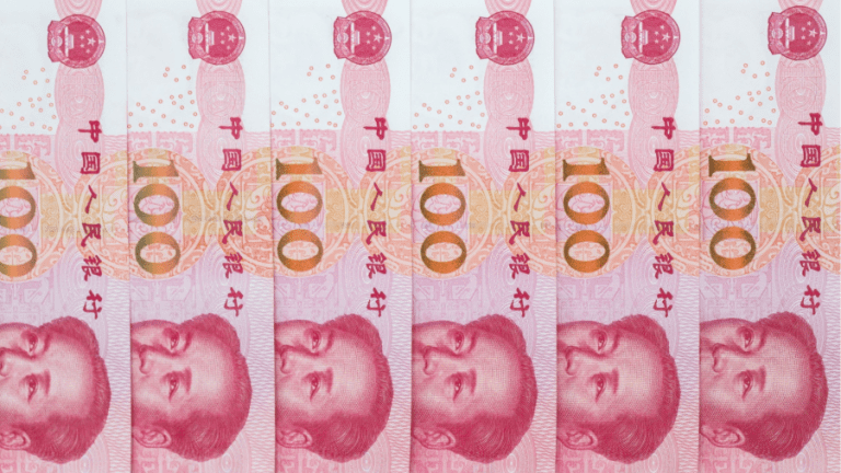 Renminbi hits 2007 low after Xi unveils harder line leadership