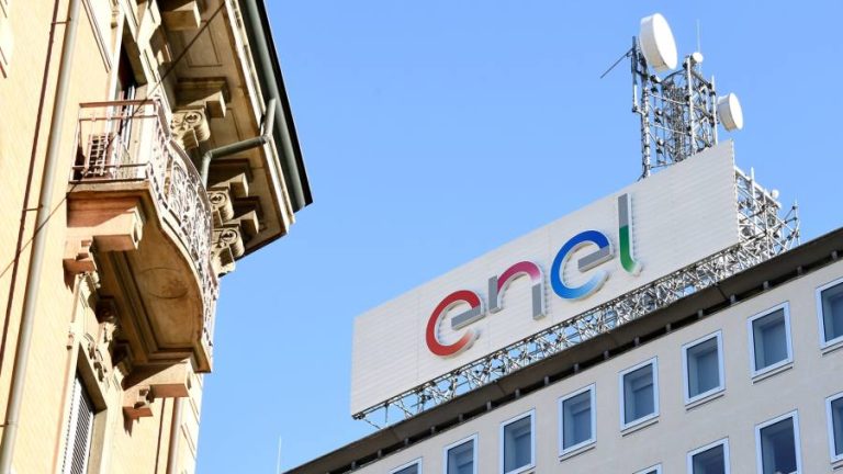 Enel: heavy debts cause dividend concerns