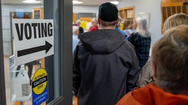 How parts of northwestern Ontario bucked the provincial trend of a lower municipal voter turnout