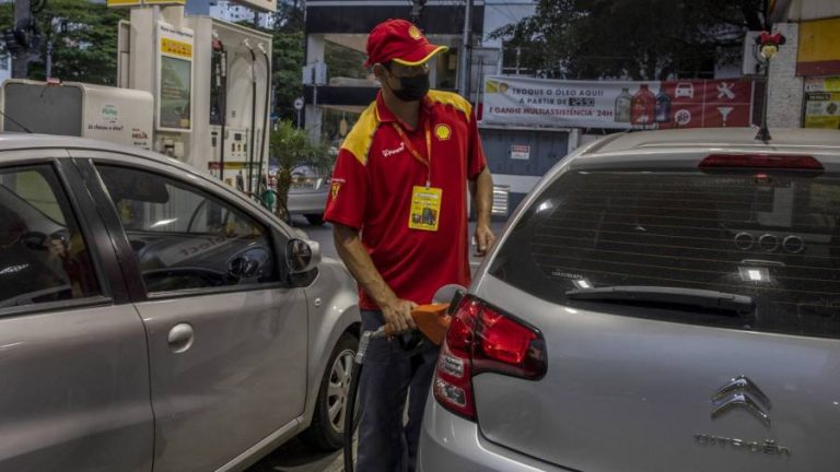 Shell in biofuels bet with deal to buy 3bn litres of ethanol