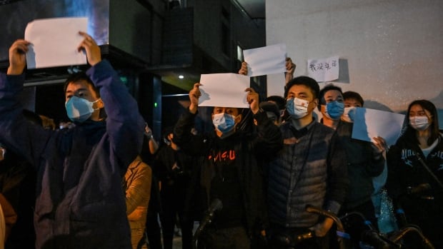 Protesters call for Xi to resign amid unprecedented unrest over China’s COVID-19 measures