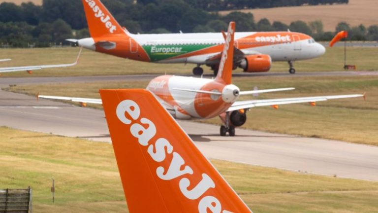 EasyJet narrows full-year loss as travellers return to skies