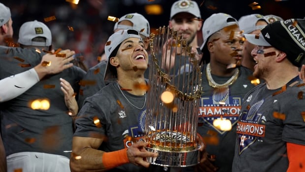 Astros defeat Phillies in Game 6 to win 2nd World Series title